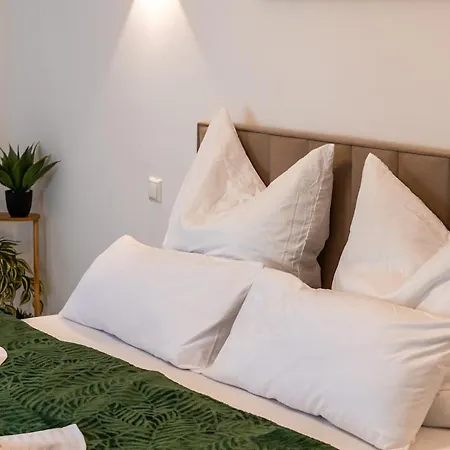 Modernes L 2 Schlafzimmer L Wlan L Borussia Park * Monchengladbach